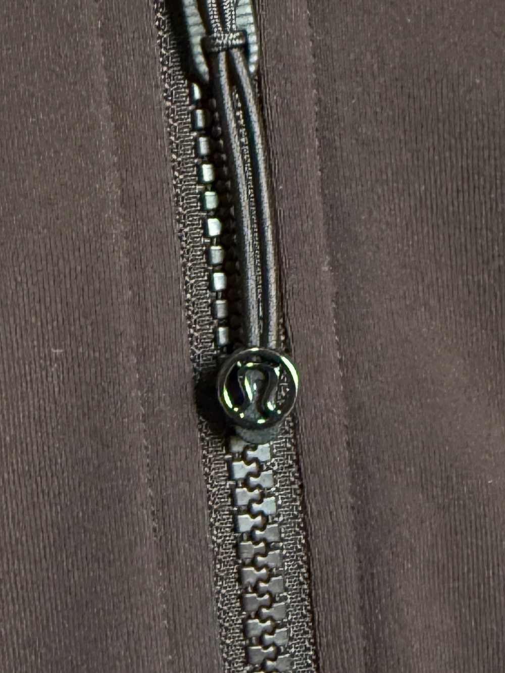 Lululemon define jacket size 6, brown - Picture 3 of 7